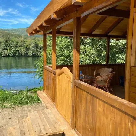 公寓 March On The Drino *