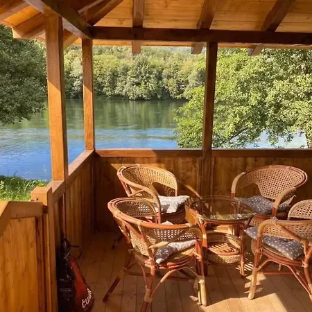 March On The Drino * 巴伊纳巴什塔